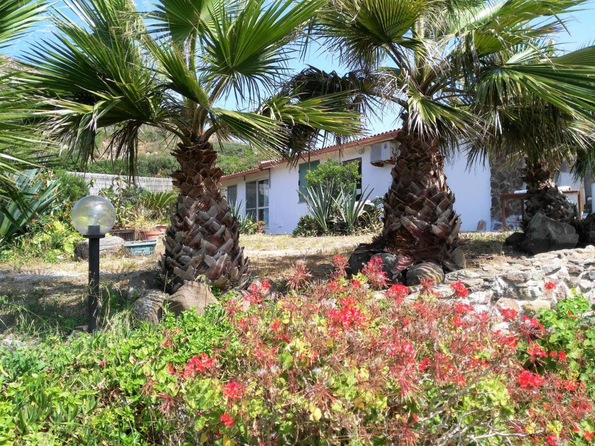 B&B Glamping Semaforo Capo Sperone Sant'Antioco Exterior foto