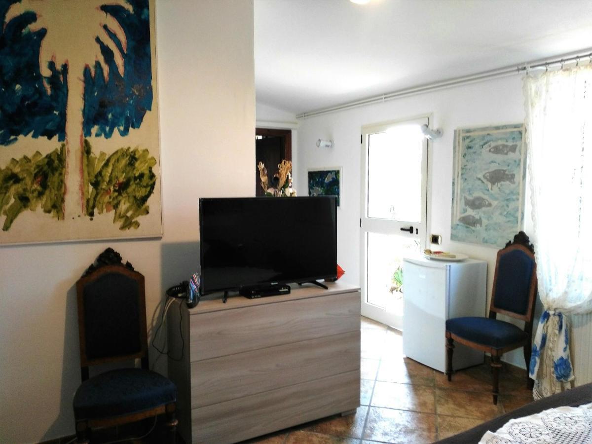 B&B Glamping Semaforo Capo Sperone Sant'Antioco Exterior foto