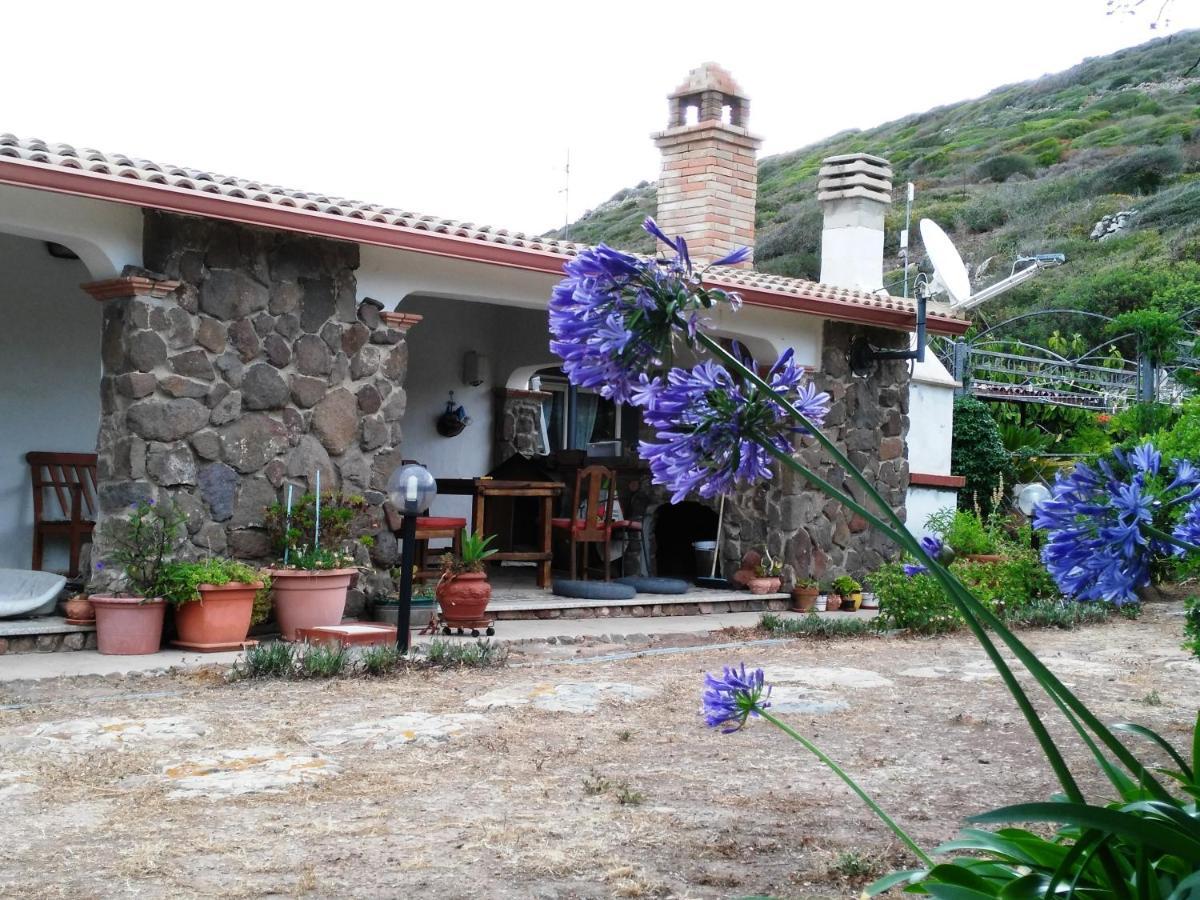 B&B Glamping Semaforo Capo Sperone Sant'Antioco Exterior foto